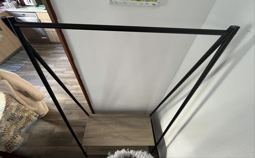 Cabide com 2prateleiras