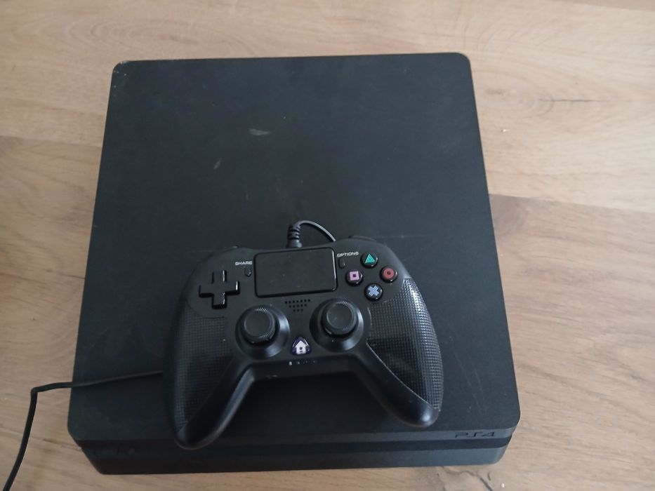 PS4 500 GB  semi nova