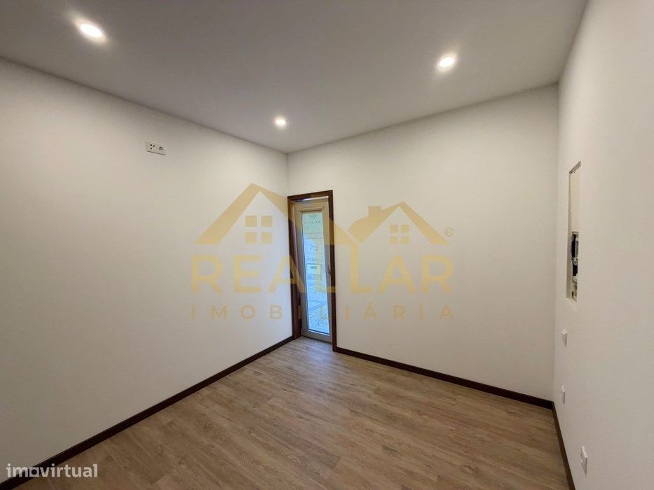 Apartamento Moderno a 50 metros da Praia - T1+1 de Design na Póvoa ...
