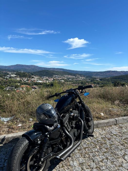 Vendo Harley-Davidson Sportster 1200 Roadster (XL1200R), ano 2006.