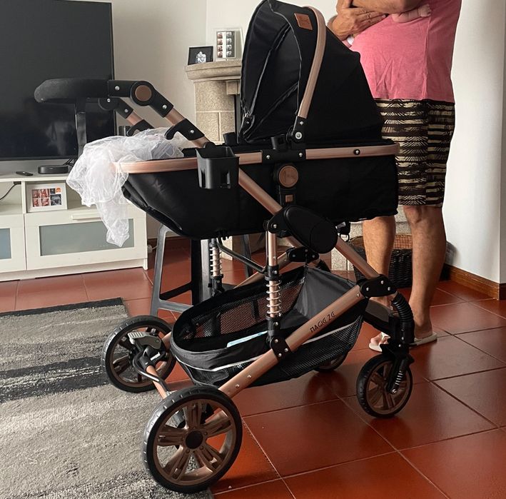Carrinho de bebe 3 em 1 magic zc