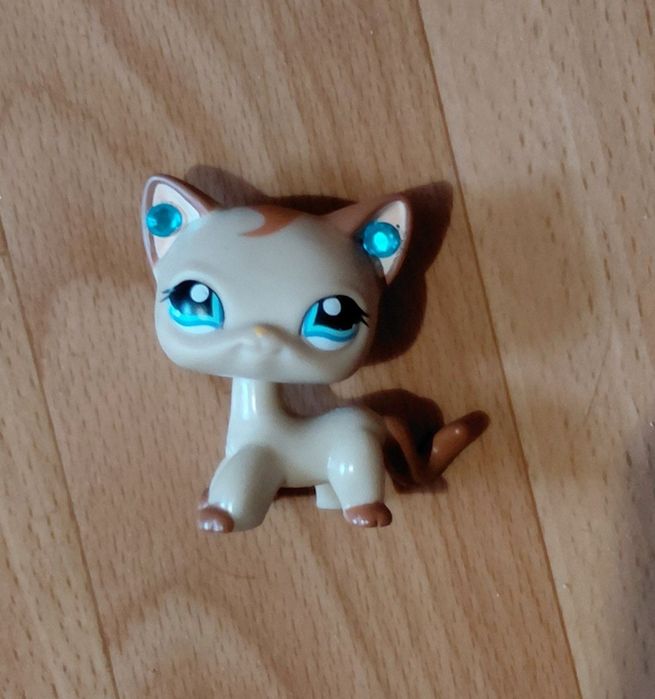 lps кішка стоячка