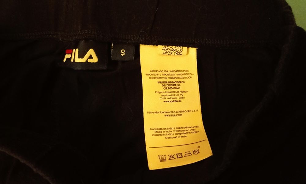 Calções de senhora tamanho S marca Fila