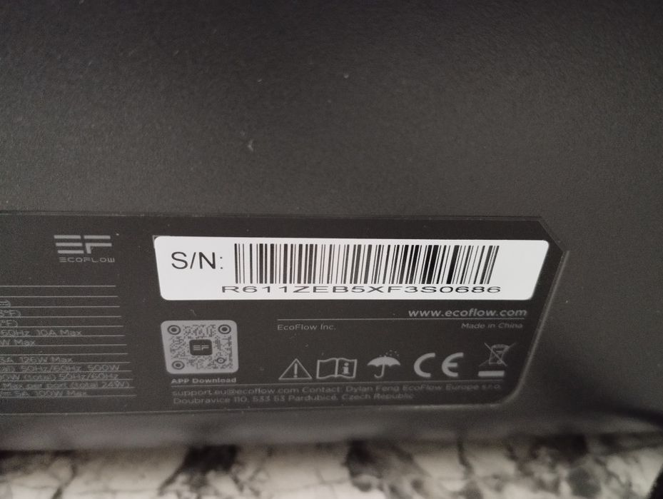 Зарядная станцыя "ECO  FLOW RIVER 2 Max"