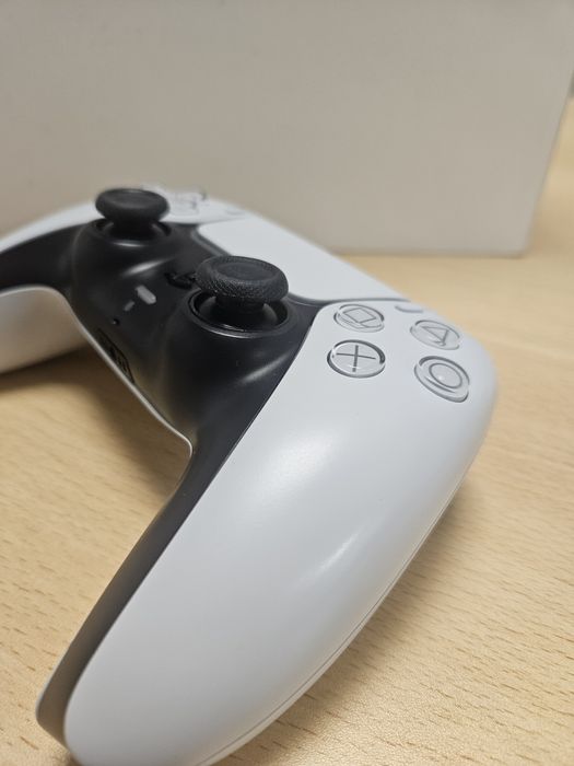 Comando PS5 com analógicos TMR