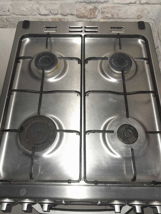 Kuchnia gazowo- elektryczna Beko