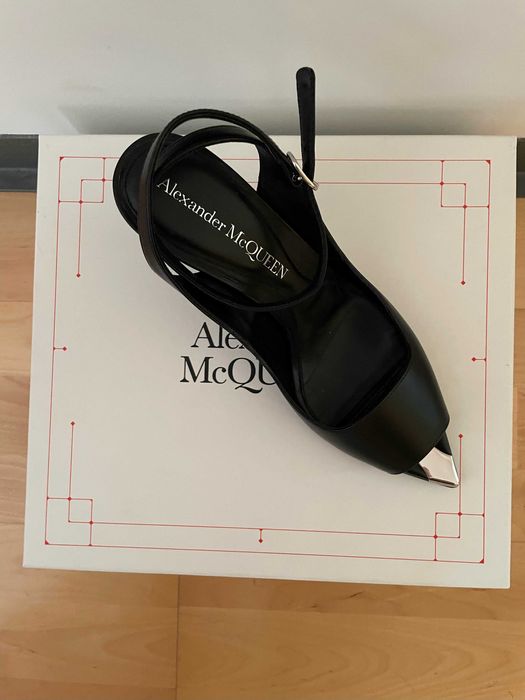 Concert shoes of Alexander McQueen. Size 38