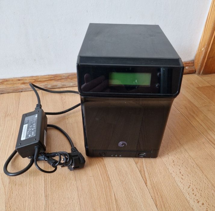 NAS сховище на 4 диска Seagate 440/420