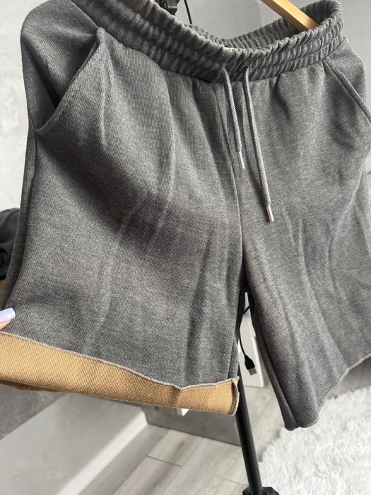 Жіночий костюм ZARA