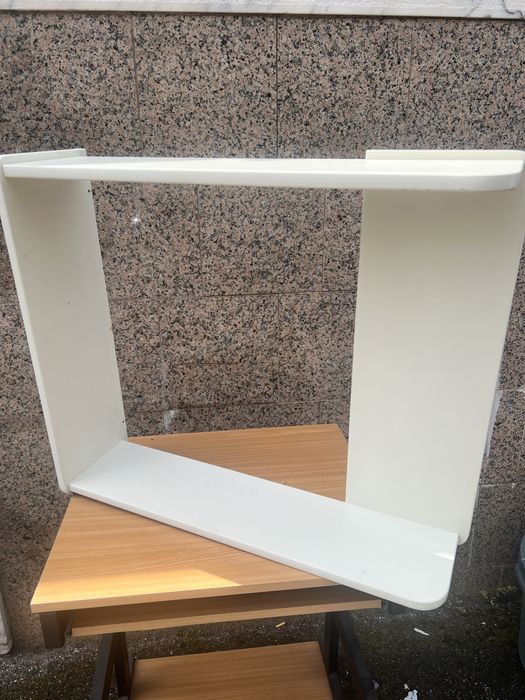 Fraldrário branco com almofada plastificada