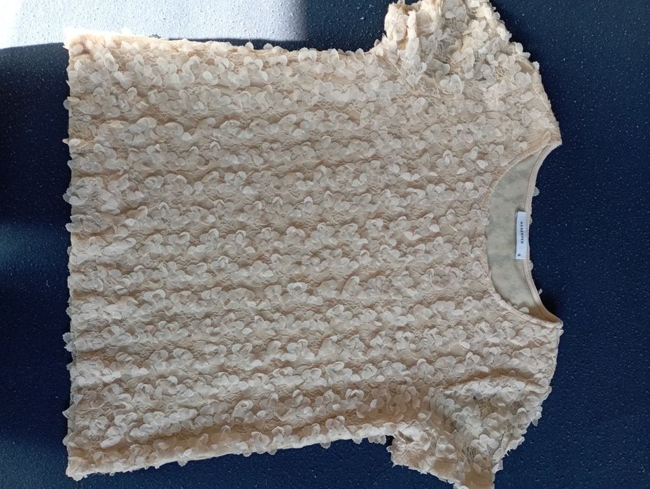 Beżowa bluzka w kwiaty S