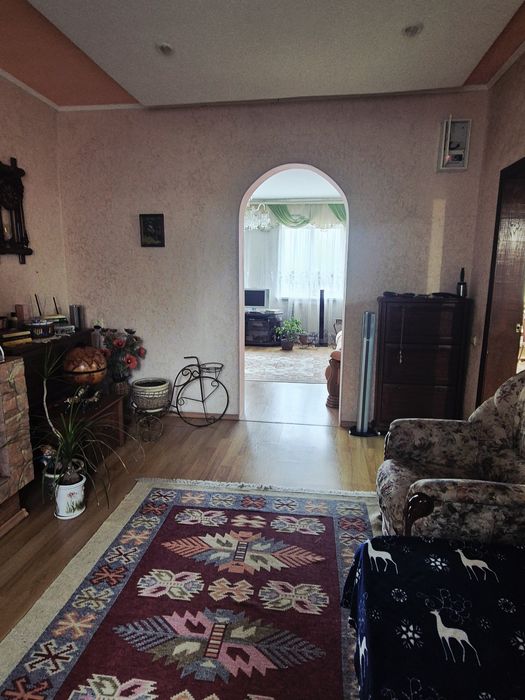 Чудовий будинок з ремонтом