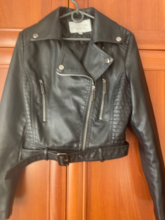 Коженка для дівчини s