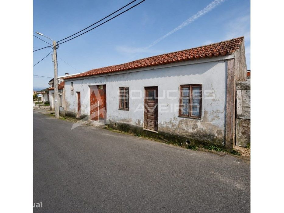 Moradia T4 Típica Gandaresa para Remodelação - Excelente Oportunida...