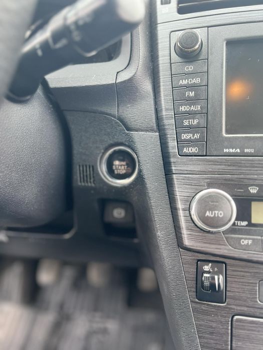 Toyota Avensis 2010. 2.2 дизель