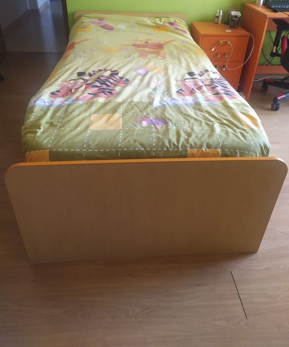Cama  de criança com gavetão