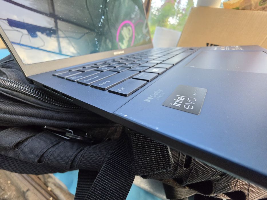 Asus Zenbook S14 OLED 120Hz UX3405MA
