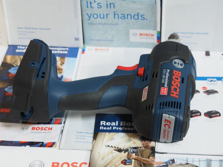 BOSCH GDS 18V-300 klucz udarowy Mocy 300Nm korpus bez bateria wurth