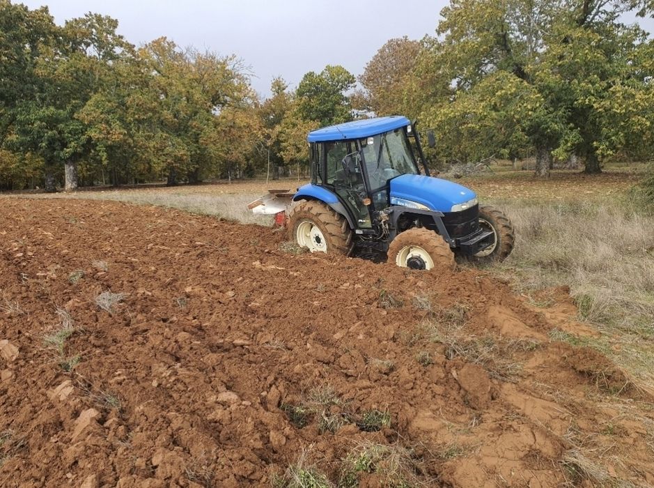 Trator Newholland td80