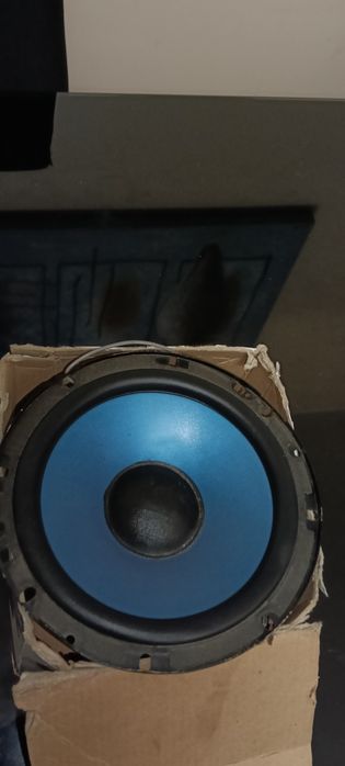 Monitores e coluna se som a trabalhar 100% com garantia