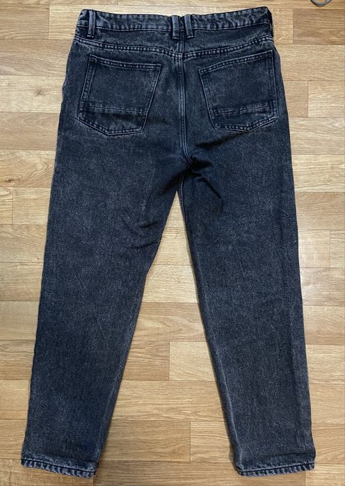 Чорні чоловічі джинси