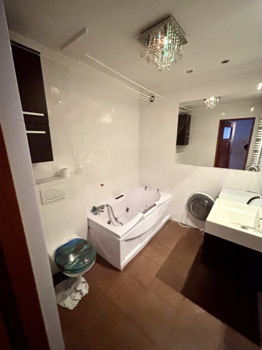 Dom ponad 200m2, 7pokoi, 3 łazienki