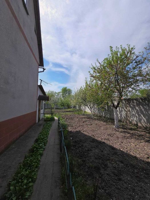 Перша лінія Дніпра, власний пляж, 3 км до м Славутич, 11 сот будинок 150 кв.м. Осокорки 110 - Садова