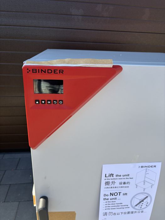 Suszarka laboratoryjna Binder FED 260