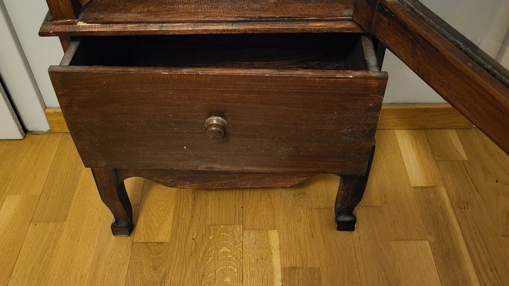 Orientalna, kolonialna witrynka