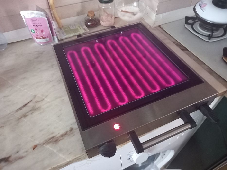 Grelhador marca Junex