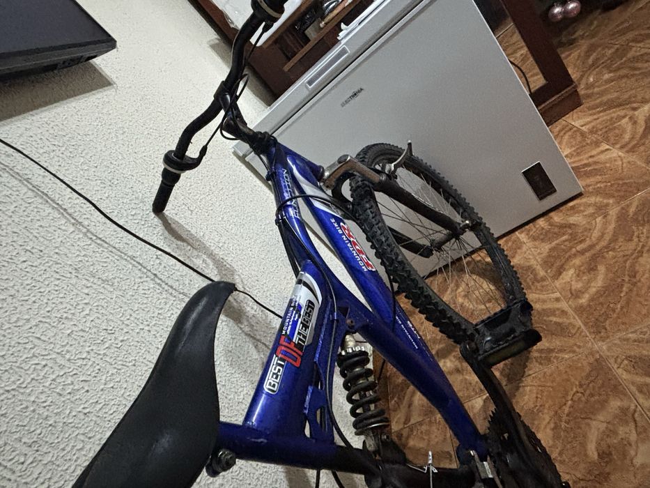 Bicicleta de Montanha com Suspensão Dupla