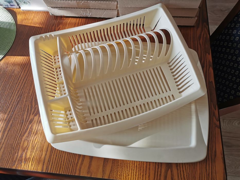 Suszarka do naczyń kremowa