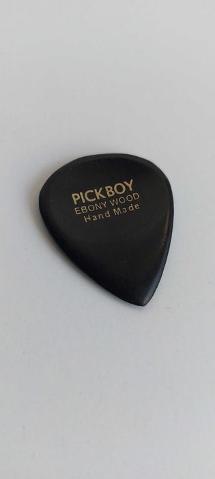 Kostka gitarowa DELUXE (róg, heban, ok
