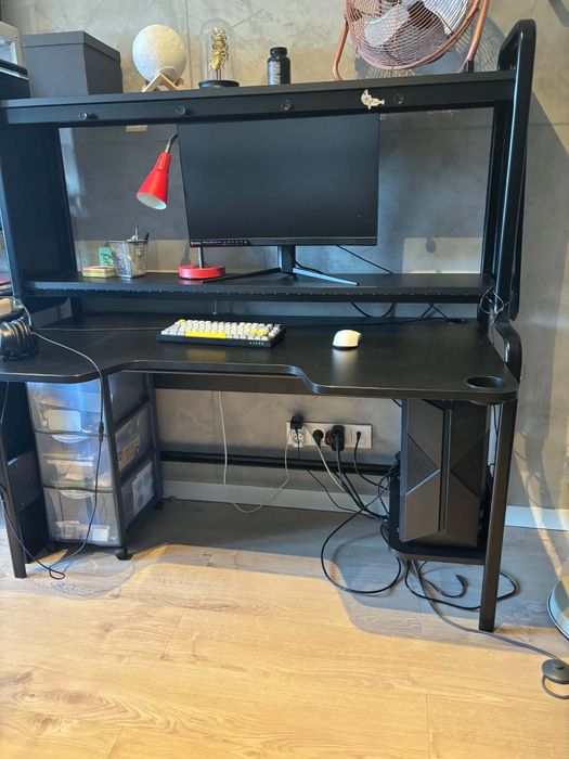 Biurko gamingowe do komputera ikea