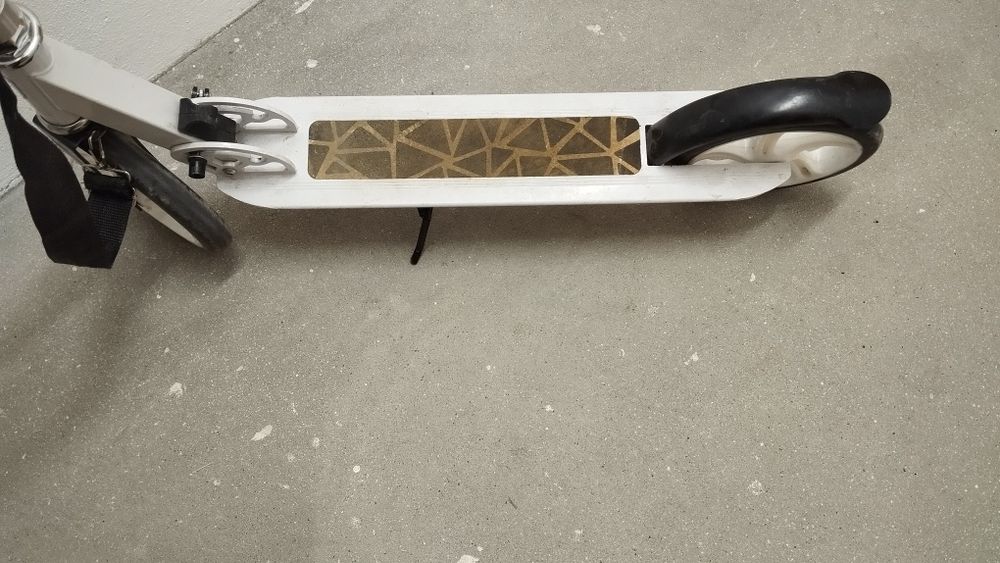 Hulajnoga Scooter z pudełkiem