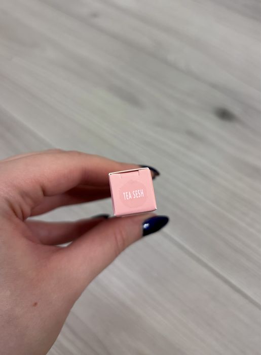 Colourpop So Juicy Plumping Gloss Balm błyszczyk balsam Tea Sesh