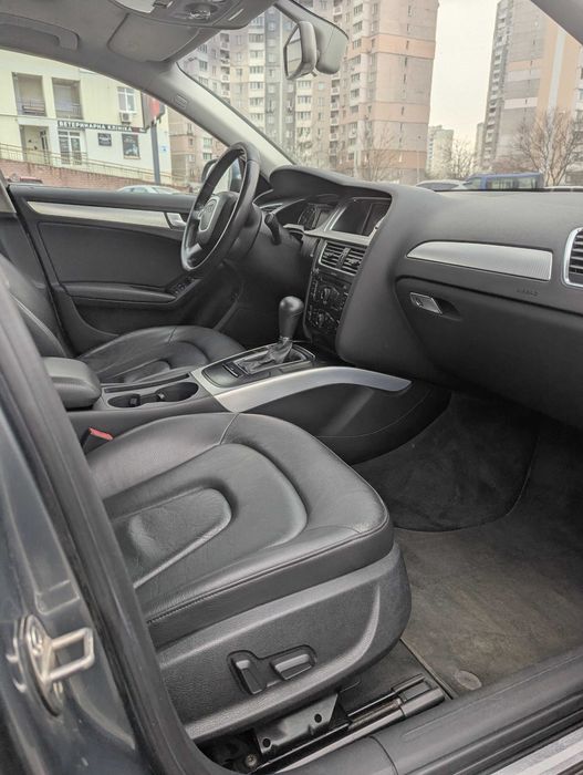 Автомобиль Audi A4