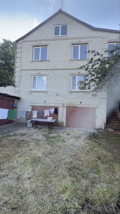 Продам два дома на участке Журавлевка