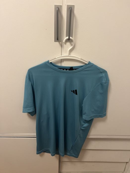 T shirts a 5 euros se levares a 6 faco a 50