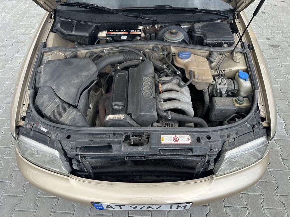 Audi A4 1996 1.6 бензин