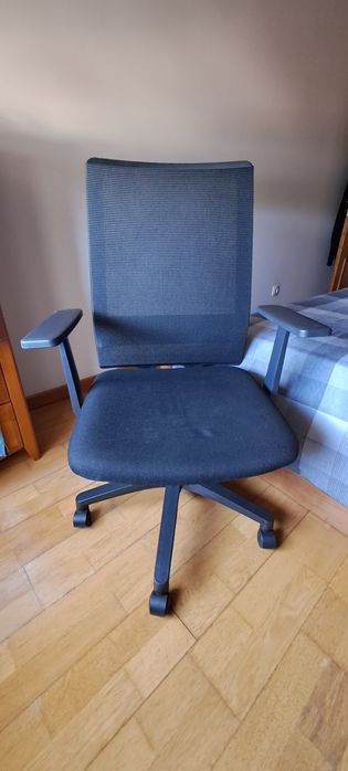 Cadeira ergonómica de escritório