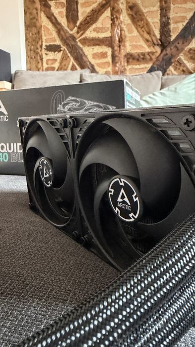 Arctic Liquid Freezer III 240 Black