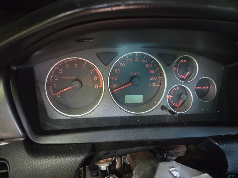 продам mitsubishi lancer 9  2 л