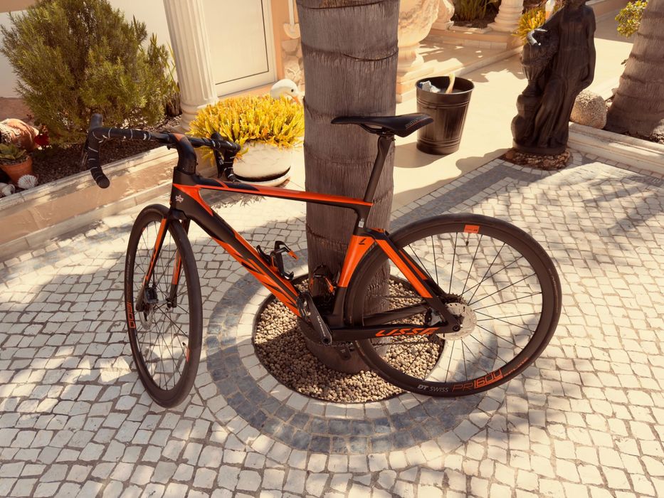 KTM Lisse Aero Di2| DT Swiss PR1600 | Assioma UNO + Garmin 530