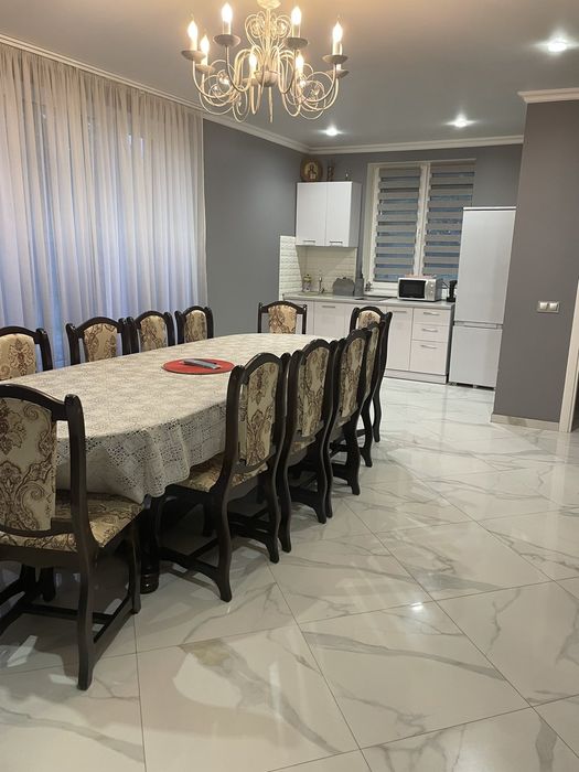 Котедж Будинок в Мигово 8-10 осіб