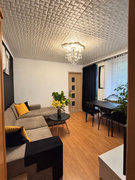 REZERWACJA DO 13.10.2026. 3 pokoje | 47 m² | balkon | klimatyzator | wyposażone | Strzelce Opolskie