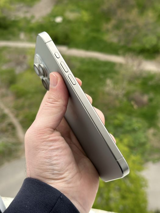 Продам IPhone 15 PRO MAX 256 Neverlock