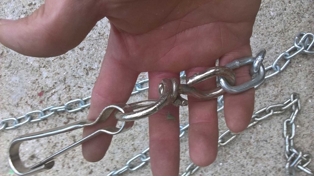 duas correntes                       .64584841672833123