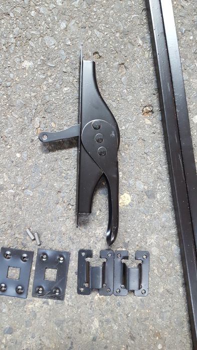 ZASUWA GARAŻOWA BASKWIL (2.15 - 2.70) Zamknięcie