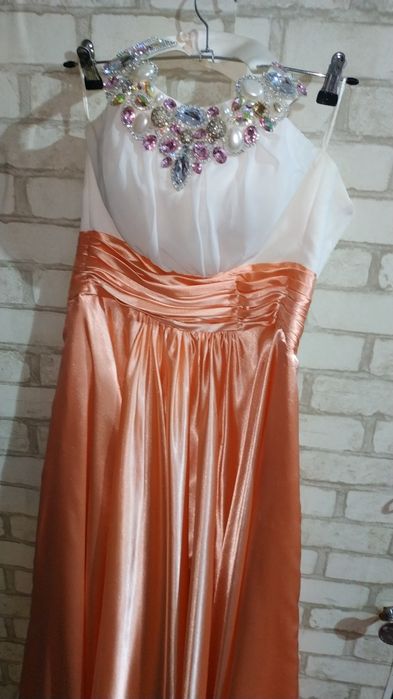 Вечернее платье в пол